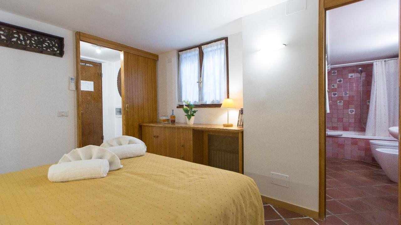 רומא Bovari Apartment מראה חיצוני תמונה