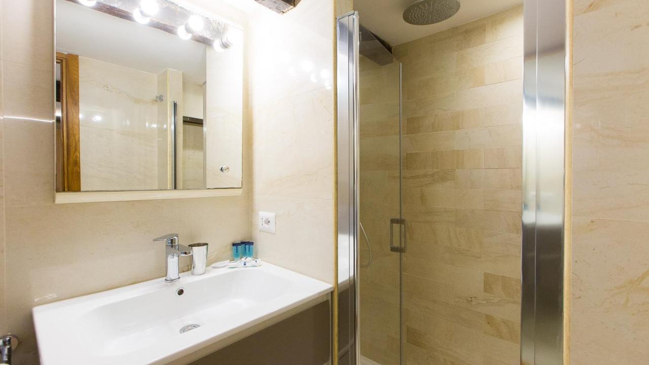 רומא Bovari Apartment מראה חיצוני תמונה